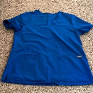 Figs Casma 3 pocket scrub top, large, royal blue
